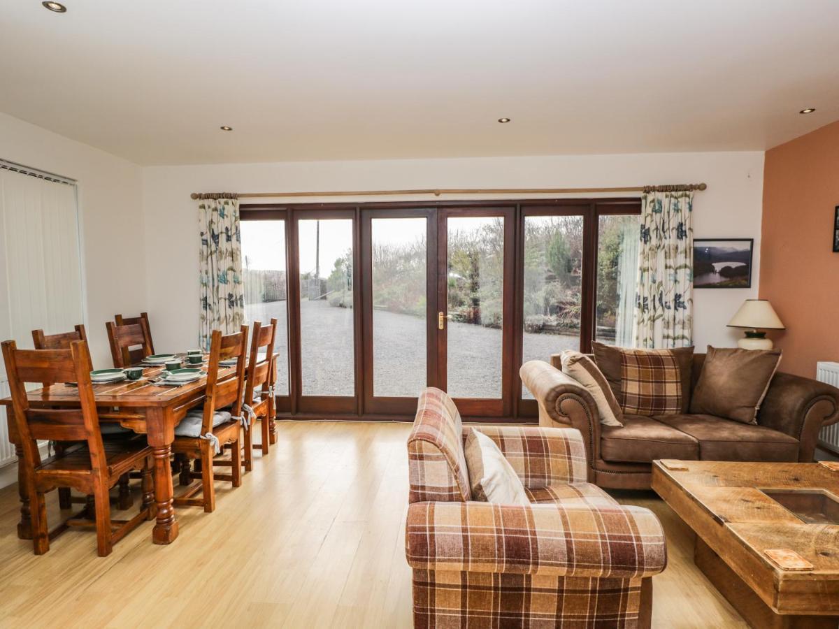 The Lodge Merthyr Tydfil Esterno foto