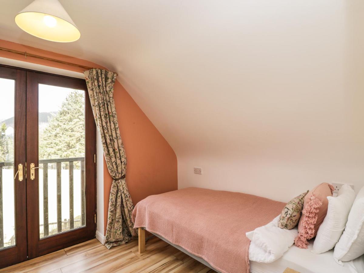 The Lodge Merthyr Tydfil Esterno foto
